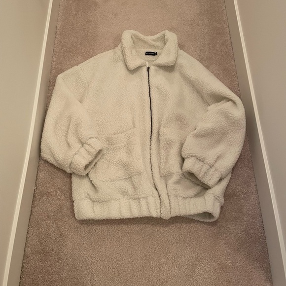 Pretty Little Thing White Oversized Borg Pocket Front Coat Size 10 - Picture 9 of 11